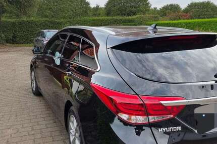 Hyundai i40 151.000 km 9.200 &euro; Burgdorf b. Salzgitter 38272