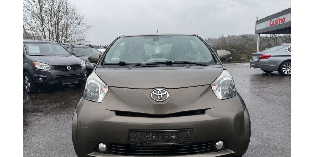 Toyota IQ 175.000 km 3.190 &euro; Merzig 66663
