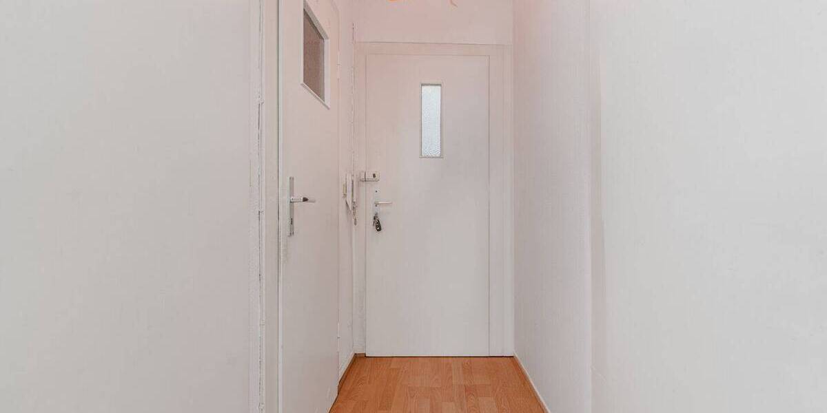 Etagenwohnung Düsseldorf Friedrichstadt - 1 Zimmer, 38 m&sup2;, 495&euro; | Angebot:26359105