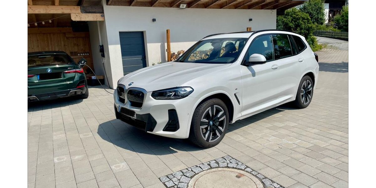 BMW iX3 20.900 km 45.900 &euro; Zwiesel 94227