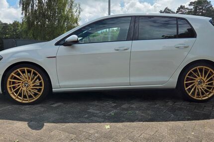 VW Golf 185.000 km 14.999 € Kakenstorf 21255