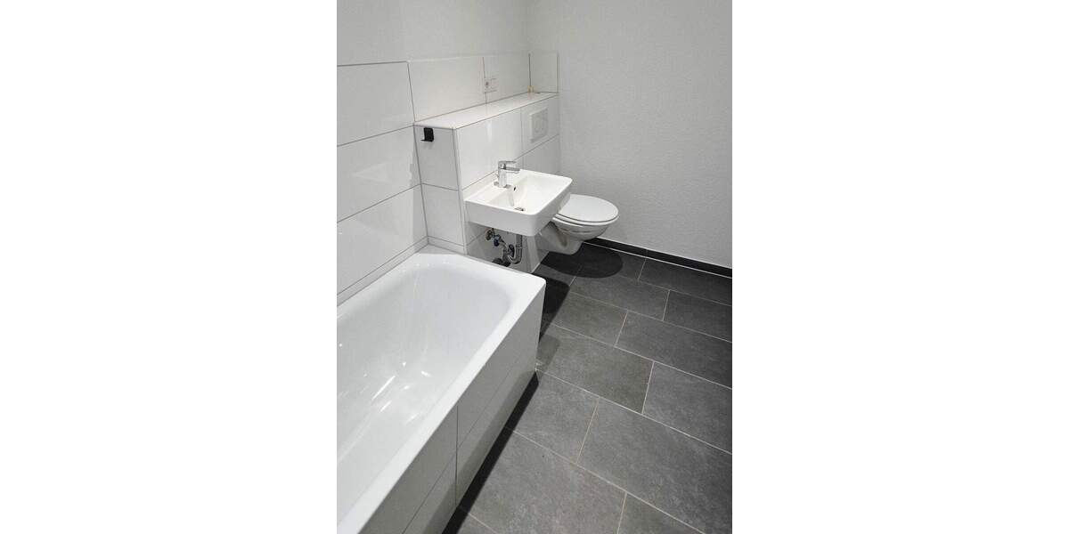 *Freiraum genießen - modernisierte 2-Zimmer-Wohnung* Tageslichtbad mit Wanne + Balkon + Aufzug 2 zimmer