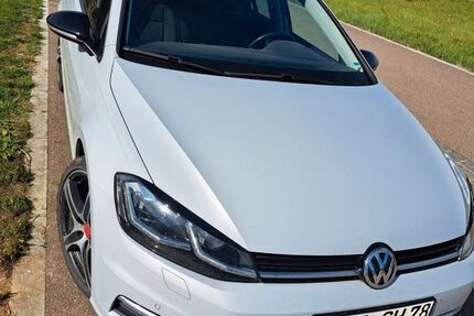 VW Golf 91.000 km 15.600 € Simmershofen 97215