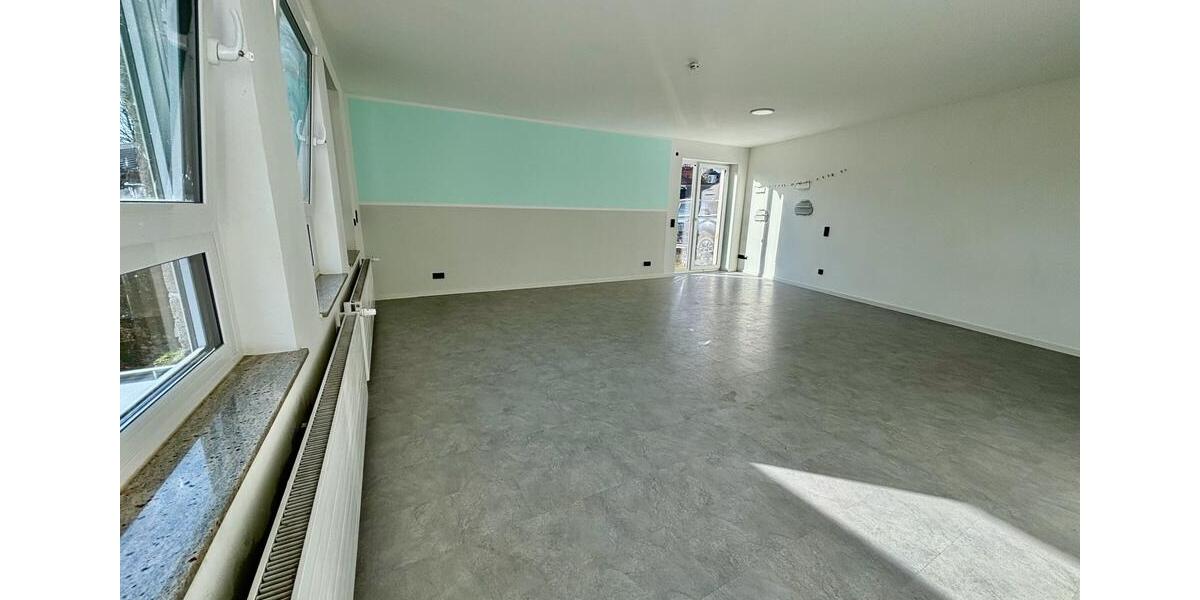 Bungalow Hohenstein - 8 Zimmer, 368 m&sup2;, 2.500&euro; | Angebot:25839146