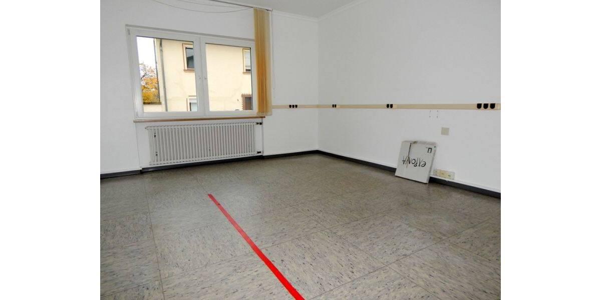 Gewerbeobjekt Losheim am See Losheim - 5 Zimmer, 1.050&euro; | Angebot:26658392
