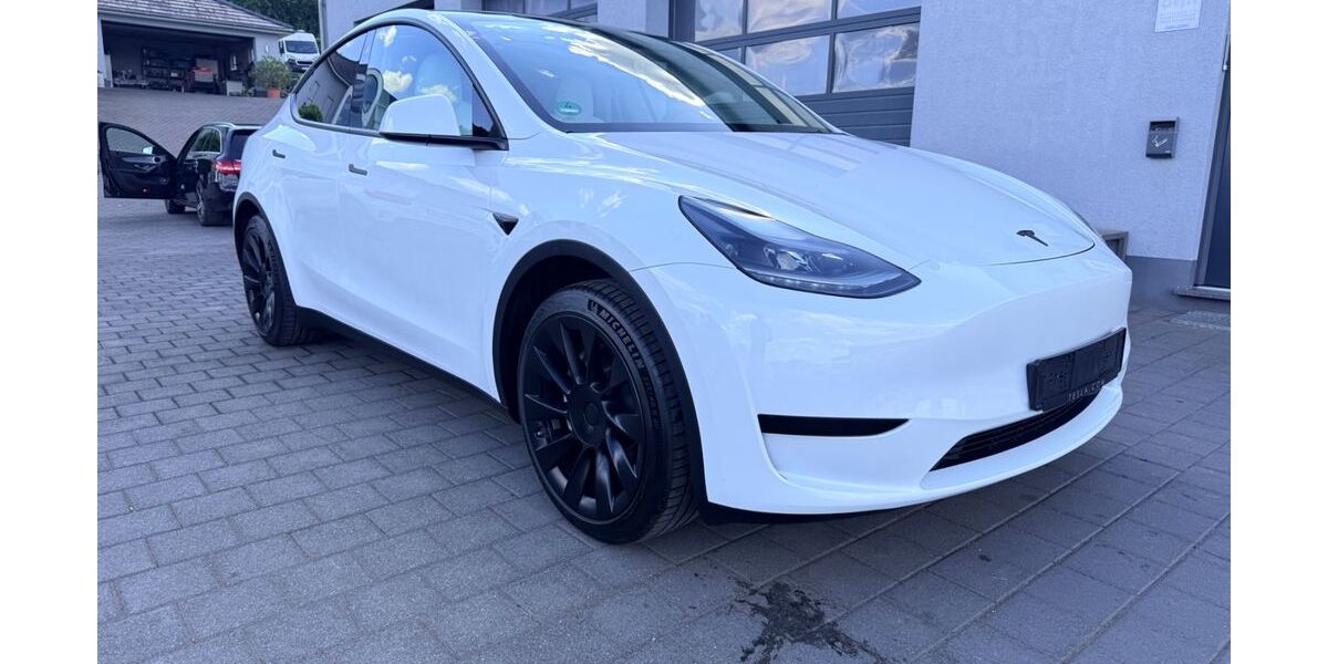 Tesla Model Y 47.900 km 31.950 &euro; Tünsdorf 66693
