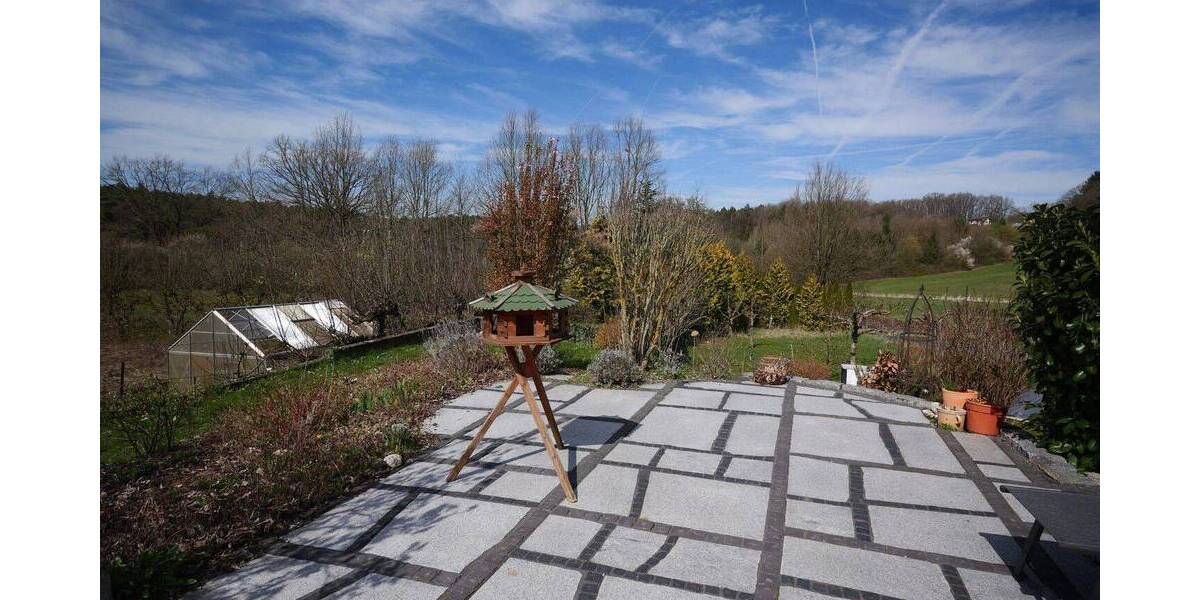 Einfamilienhaus Neunkirchen am Brand Neunkirchen - 9 Zimmer, 225 m&sup2;, 1.190.000&euro; | Angebot:26915851