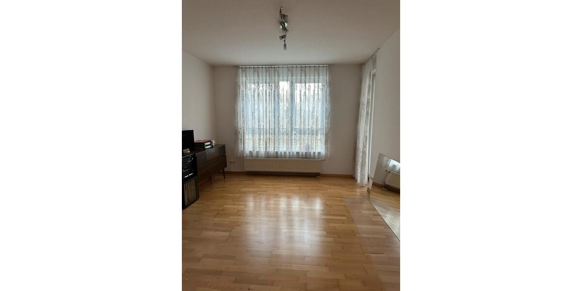 Erdgeschoßwohnung Eningen unter Achalm - 4.5 Zimmer, 111 m&sup2;, 1.450&euro; | Angebot:24466324