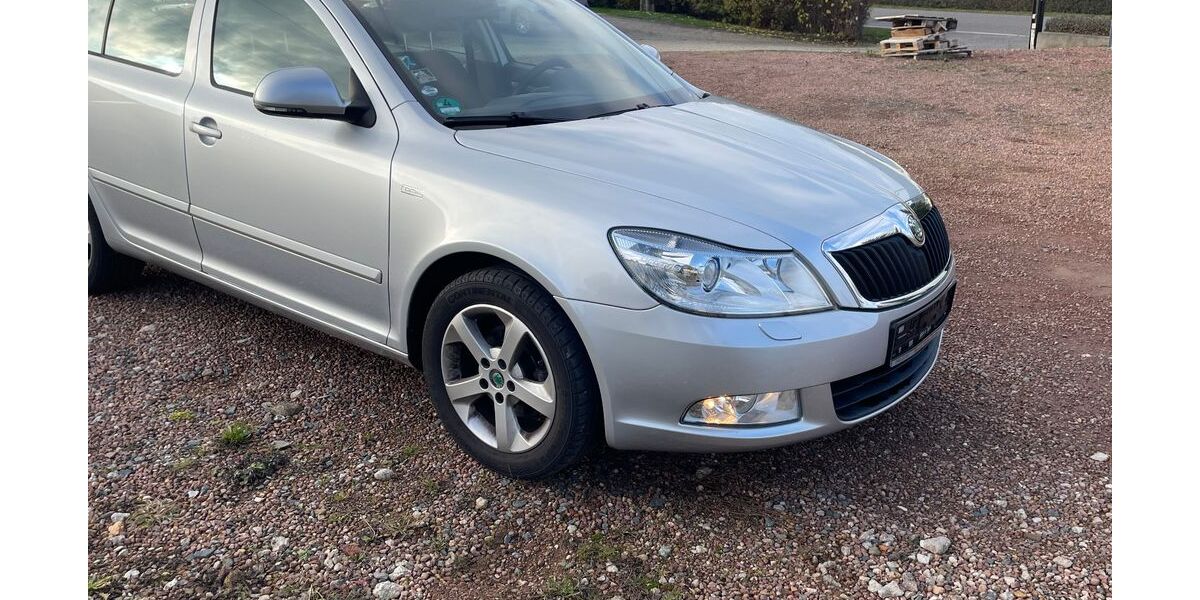 Skoda Octavia 158.000 km 5.500 &euro; Freiberg 09599