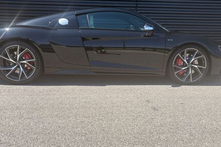 Audi R8 4.800 km 149.780 &euro; Passau 94032