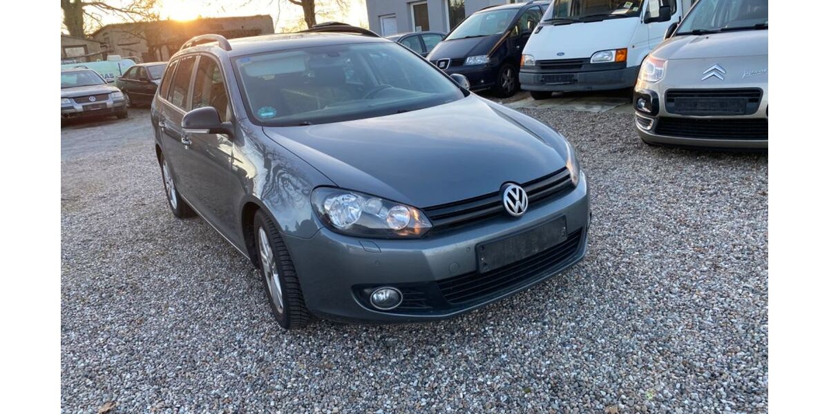 VW Golf 266.000 km 3.333 &euro; Bandenitz 19230