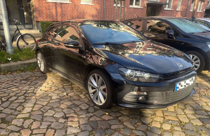 VW Scirocco 215.000 km 8.650 € Hamburg 21107