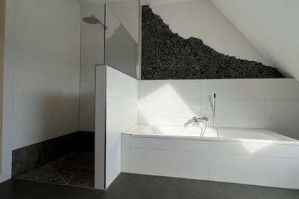 Haus Bonn Beuel-Ost - 6 Zimmer, 165 m&sup2;, 2.500&euro; | Angebot:25083563