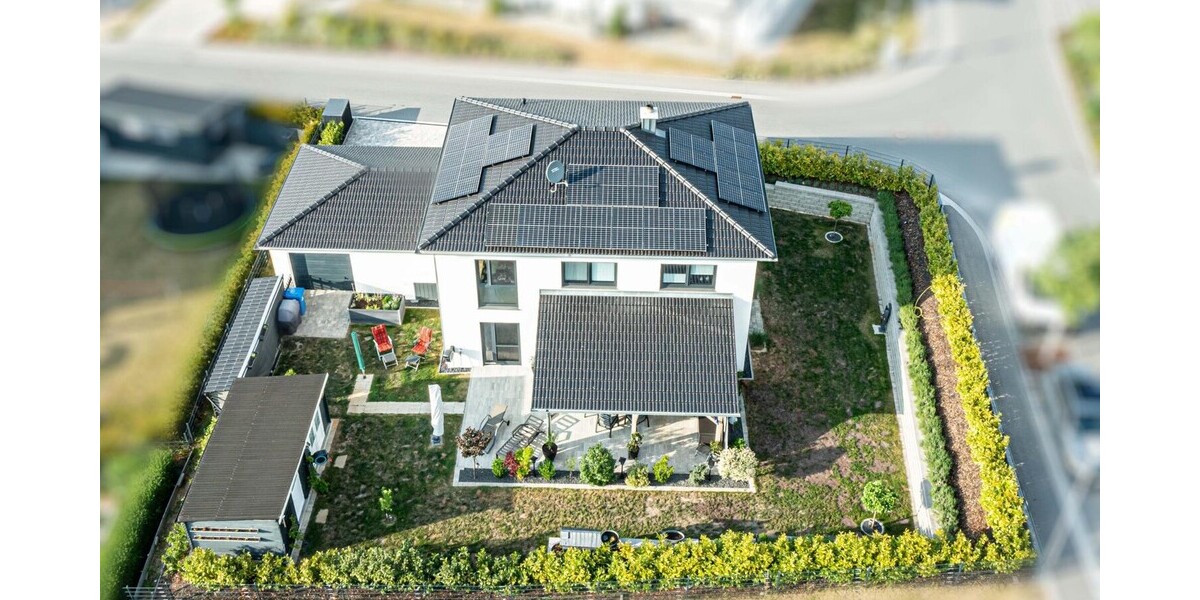 Neuwertiges Einfamilienhaus mit Kamin, PV-Anlage und Energieeffizienz A+ - Einfamilienhaus Cham / Vilzing Vilzing | Angebot:26786340