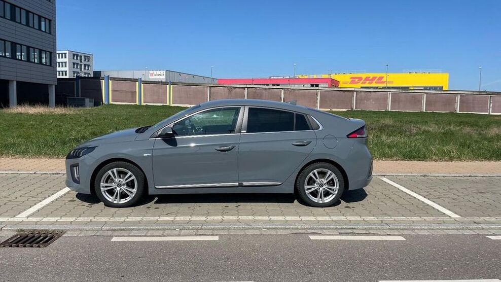 IONIQ