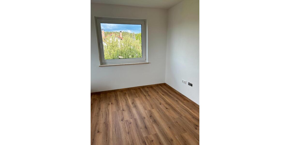 Etagenwohnung Roding - 3.5 Zimmer, 86 m&sup2;, 800&euro; | Angebot:26468822