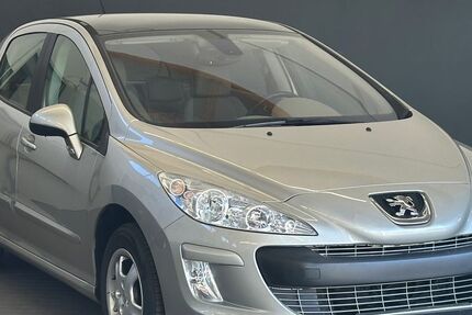 Peugeot 308 115.000 km 6.499 &euro; Minden 32429