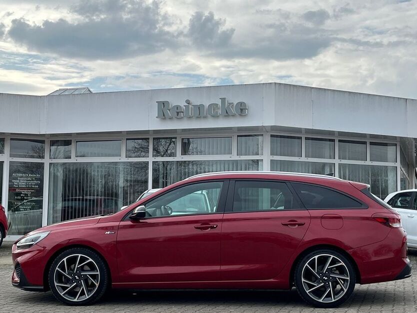i30