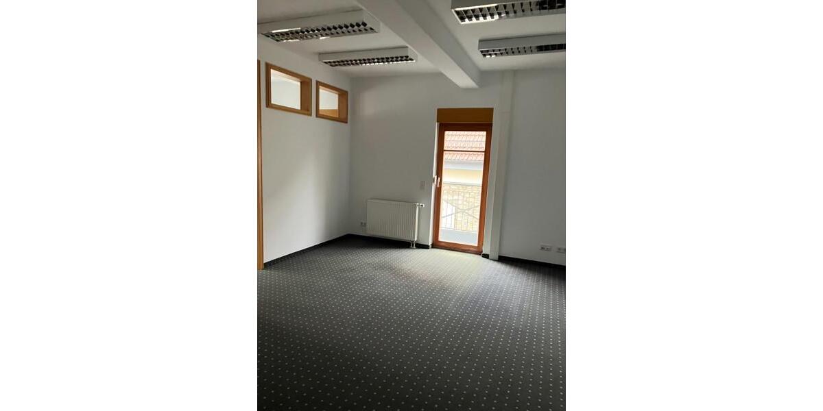 Etagenwohnung Heppenheim (Bergstraße) - 2 Zimmer, 87 m&sup2;, 916&euro; | Angebot:17741995