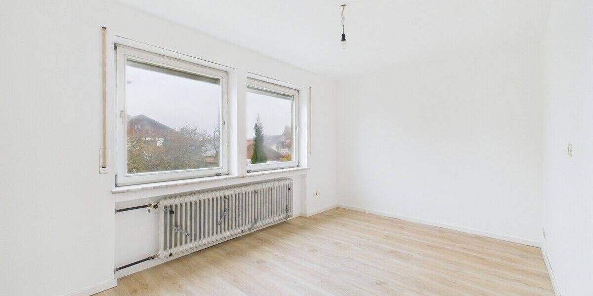 Attraktive Doppelhaushälfte mit großem Balkon, Garten und Terrasse in ruhiger Lage von Germering 4 zimmer