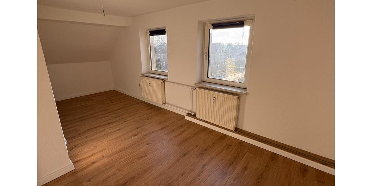 Dachgeschoßwohnung Goldberg - 2 Zimmer, 39 m&sup2;, 273&euro; | Angebot:25342501