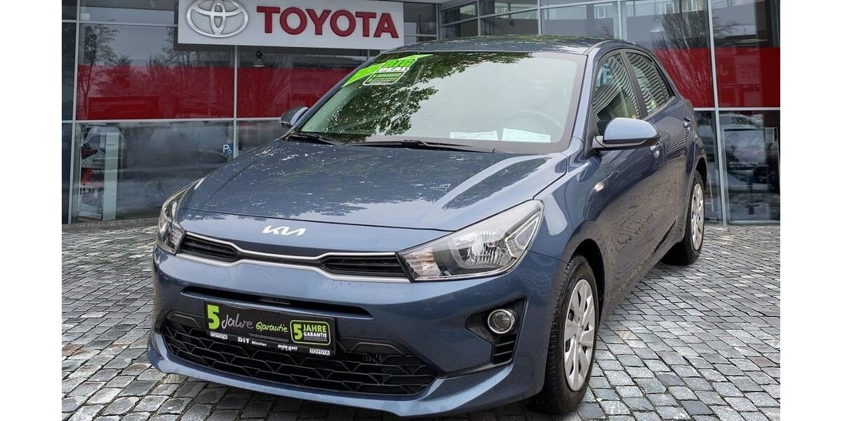 Kia Rio 44.206 km 13.990 &euro; München 80687