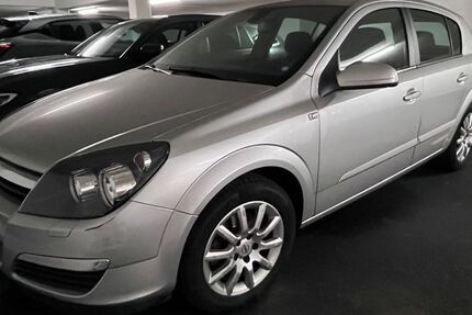 Opel Astra 88.000 km 3.100 &euro; Hamburg 22391