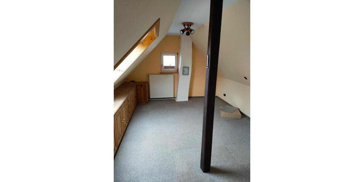 Dachgeschoßwohnung Soest - 5 Zimmer, 100 m&sup2;, 900&euro; | Angebot:25591749