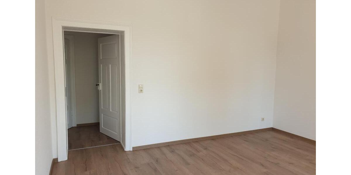 Erdgeschoßwohnung Hohenstein-Ernstthal Ernstthal - 3 Zimmer, 67 m&sup2;, 380&euro; | Angebot:26659159