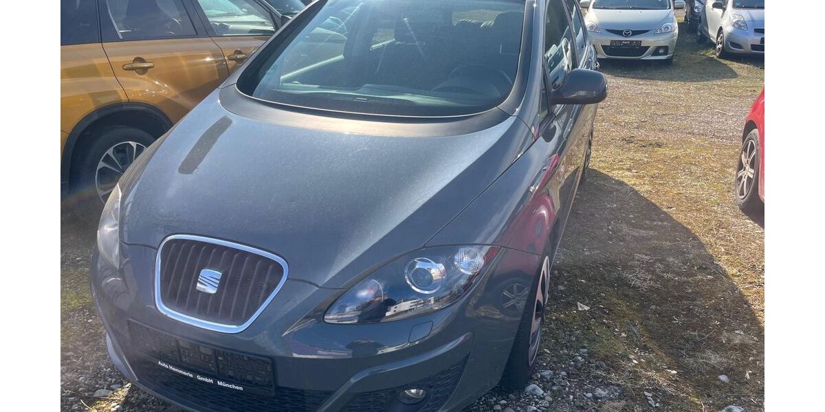 Seat Altea 159.000 km 2.999 &euro; München 81671