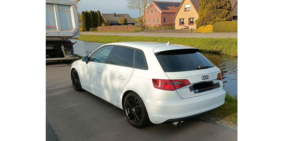 Audi A3 192.000 km 7.100 &euro; Ostrhauderfehn 26842