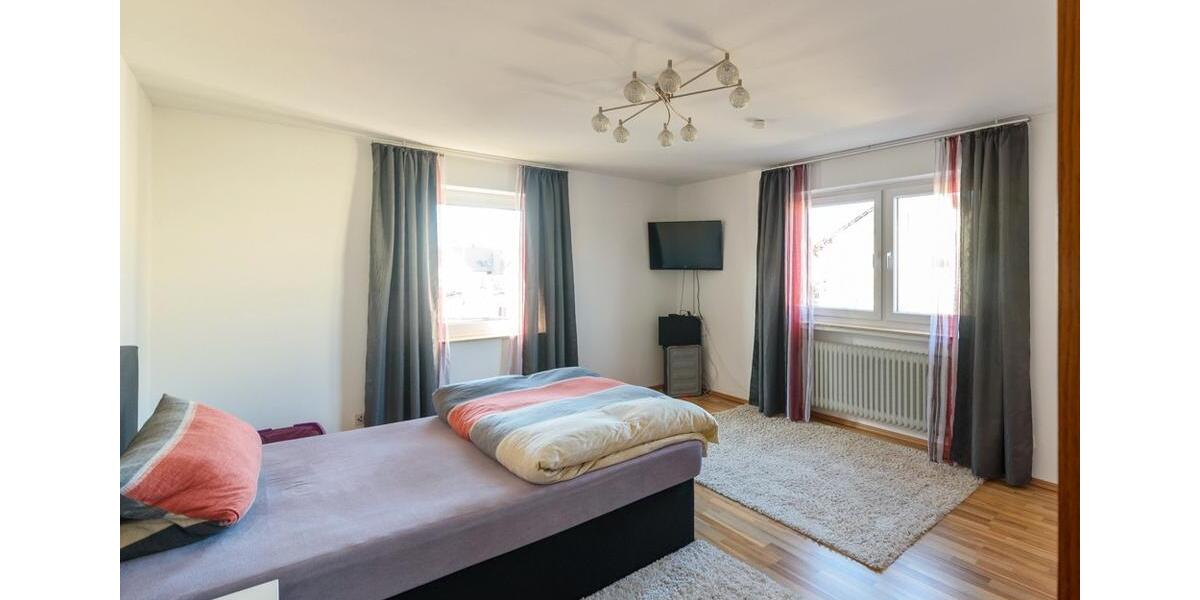 Einfamilienhaus Hawangen - 9 Zimmer, 185 m&sup2;, 1.700&euro; | Angebot:26588663
