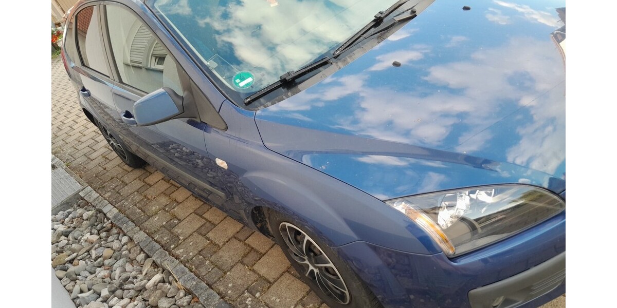 Ford Focus 195.982 km 2.300 € Schelklingen 89601