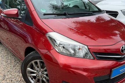 Toyota Yaris 81.868 km 8.490 &euro; Berlin 13089