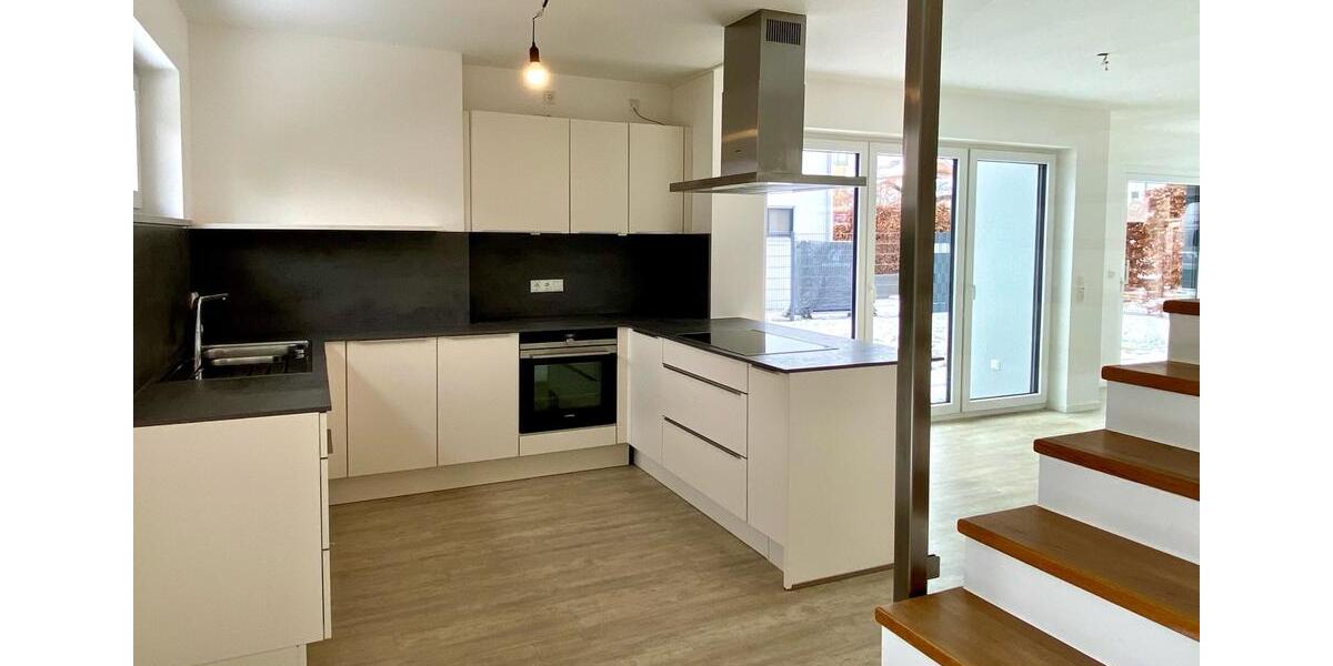 Einfamilienhaus Gilching - 4 Zimmer, 165 m&sup2;, 2.950&euro; | Angebot:24715177