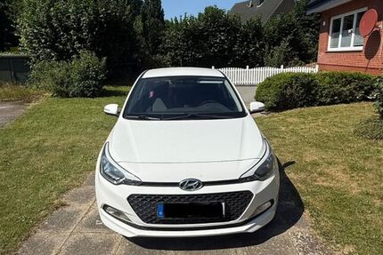 Hyundai i20 64.075 km 7.600 &euro; Osterby 24367