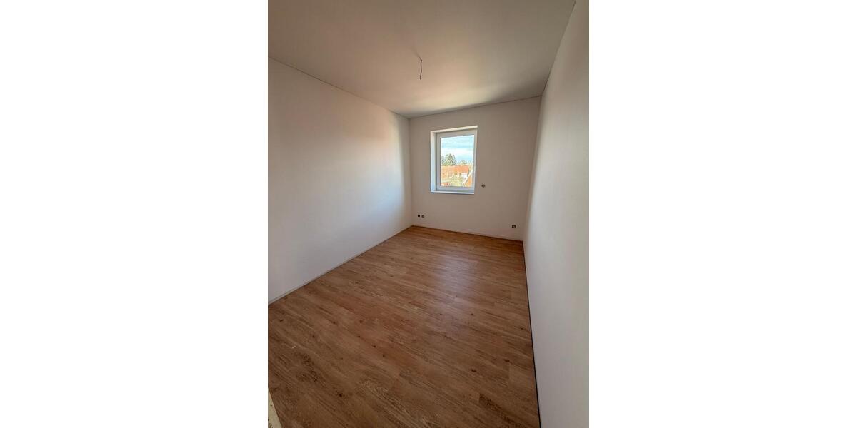 Dachgeschoßwohnung Lemwerder - 3 Zimmer, 78 m&sup2;, 890&euro; | Angebot:26297121