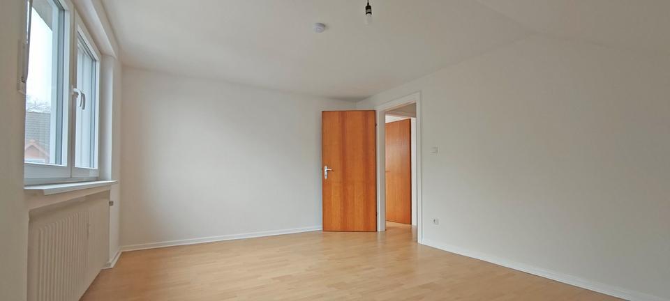 Dachgeschoßwohnung Westerkappeln - 3 Zimmer, 65 m&sup2;, 700&euro; | Angebot:24982523