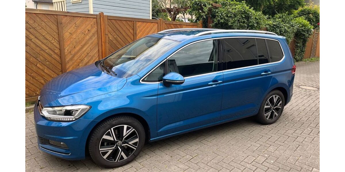 VW Touran 71.589 km 22.400 &euro; Köngen 73257