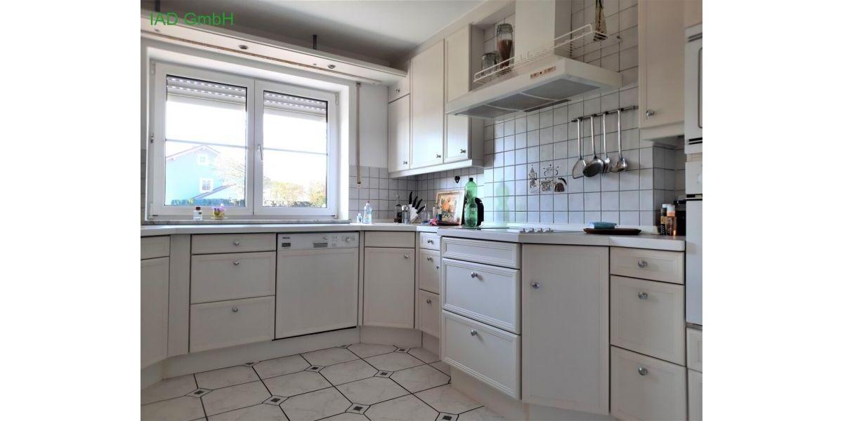 Villa Simbach am Inn - 7 Zimmer, 225 m&sup2;, 995.000&euro; | Angebot:26399414