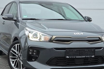 Kia Rio 15.698 km 17.900 &euro; Wiesbaden 65201