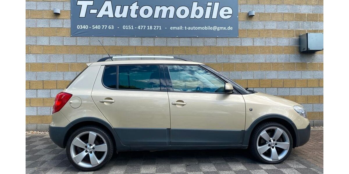 Skoda Fabia 77.700 km 7.999 &euro; Dessau-Roßlau 06847