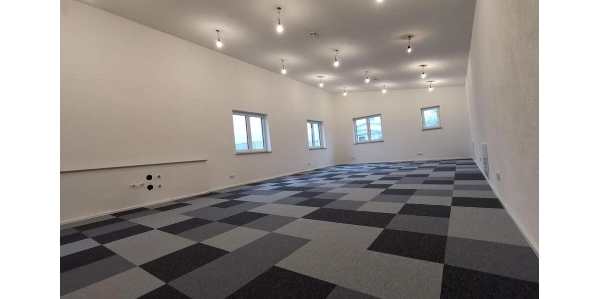 Büro Gewerbefläche 70qm zu vermieten in Pfuhl zimmer