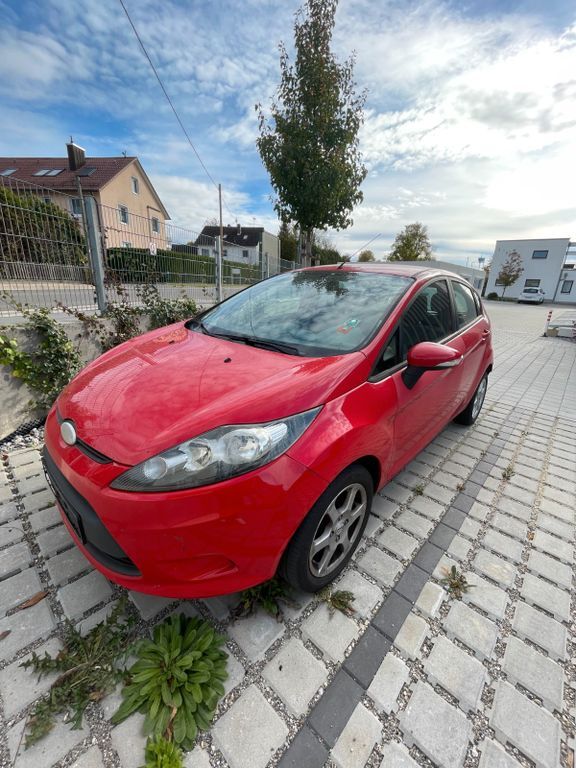 Ford Fiesta 220.000 km 2.750 € Affing 86444