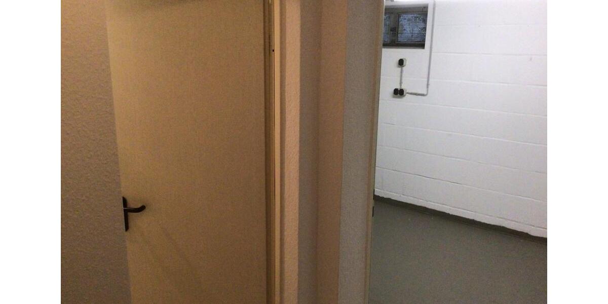 Etagenwohnung Meschede - 4 Zimmer, 75 m&sup2;, 590&euro; | Angebot:24983374