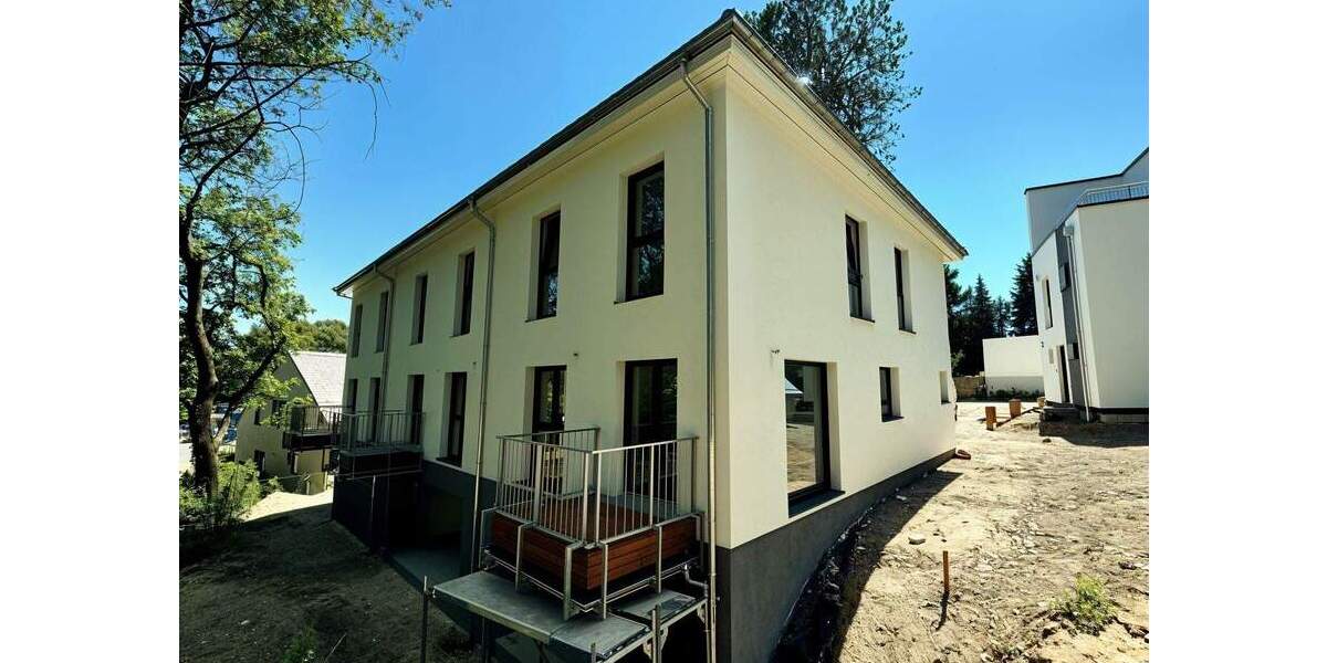 Reihenmittelhaus Chemnitz Helbersdorf - 3 Zimmer, 107 m&sup2;, 1.290&euro; | Angebot:24790910