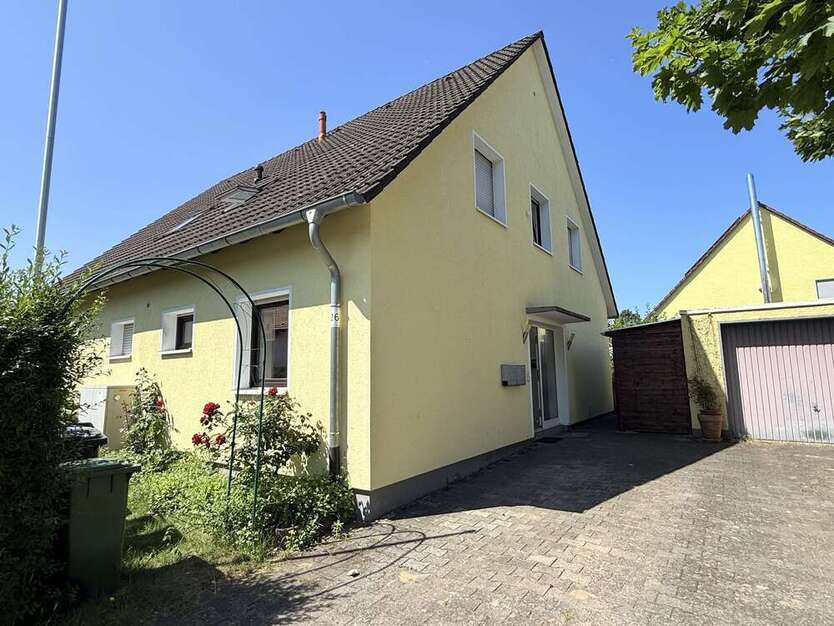 Haus zum Kaufen in Erzhausen 679.000 € 190 m²