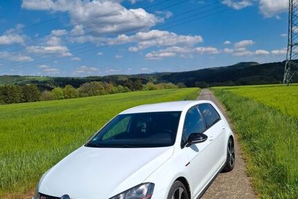 VW Golf 140.000 km 15.500 &euro; Hoffeld 53534