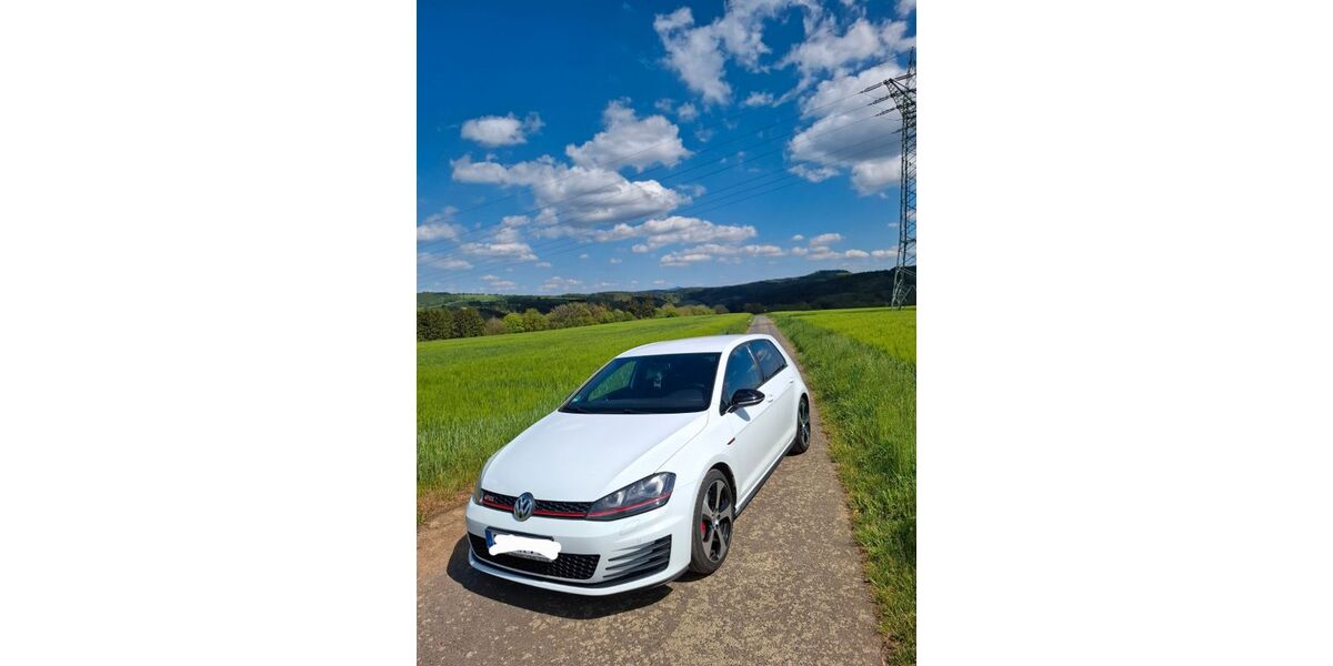 VW Golf 140.000 km 15.500 &euro; Hoffeld 53534