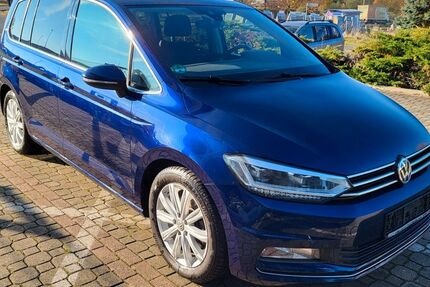 VW Touran 258.741 km 14.400 € Rossau 09661